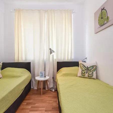Апартаменты Smart & Modern 2-bdr Flat - Top Location In София